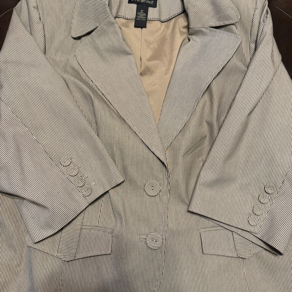 Lane Bryant Black/Cream Blazer with Notched Lapels